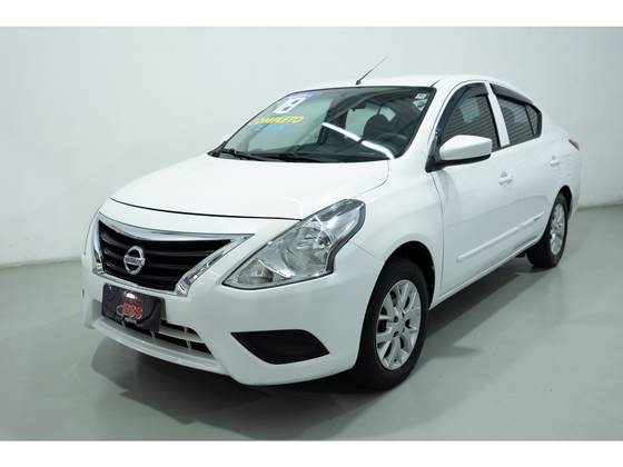 NISSAN VERSA 1.0 12V FLEX S 4P MANUAL NISSAN VERSA 1.0 12V FLEX S 4P MANUAL